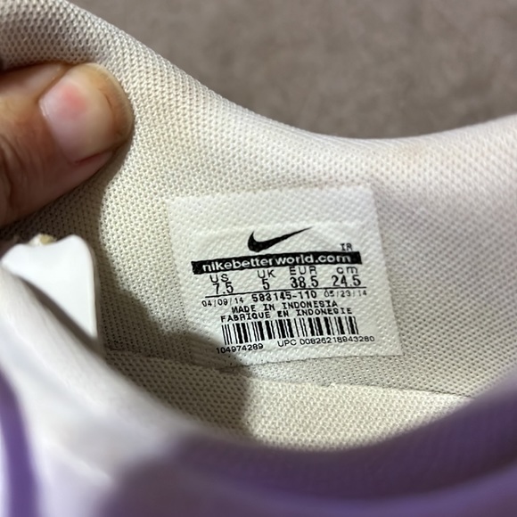 Nike Cheer Unite Shoes - Picture 3 of 4